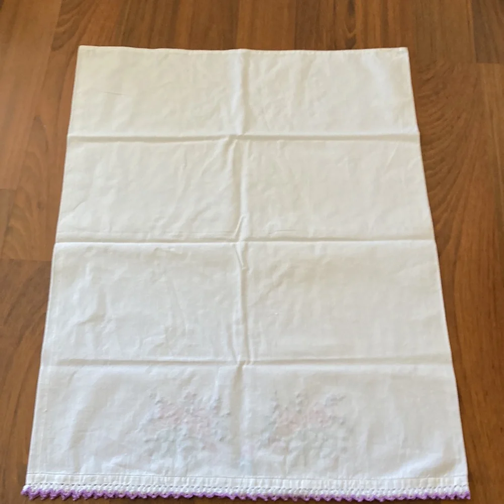 Vintage embroidered floral pillowcase set‎